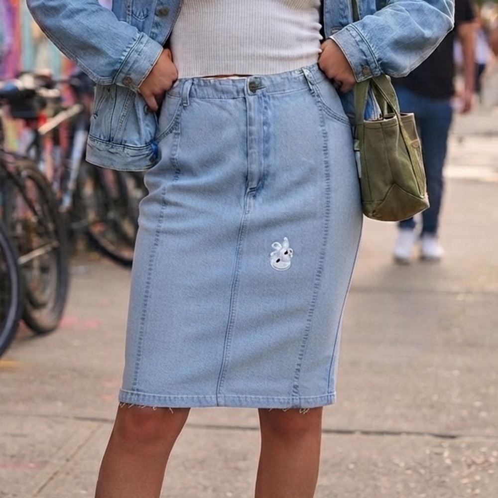 Vintage y2k Light wash jean skirt | size eur 40